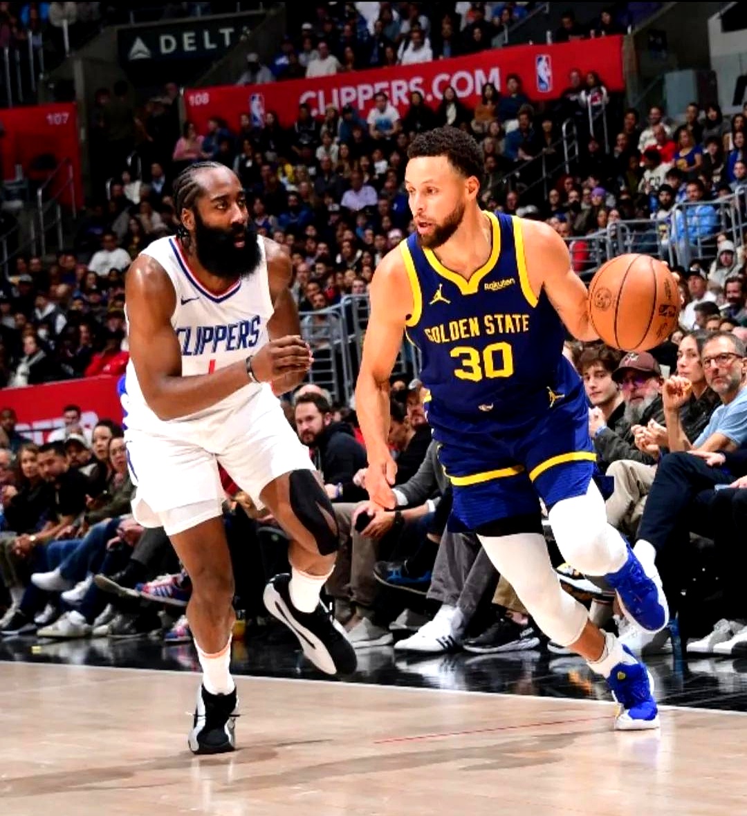 开云体育注册-赛地聚焦——NBA季后赛集结日热度飙升，罗马更衣室发声，气氛紧张，训练强度明显提升的简单介绍