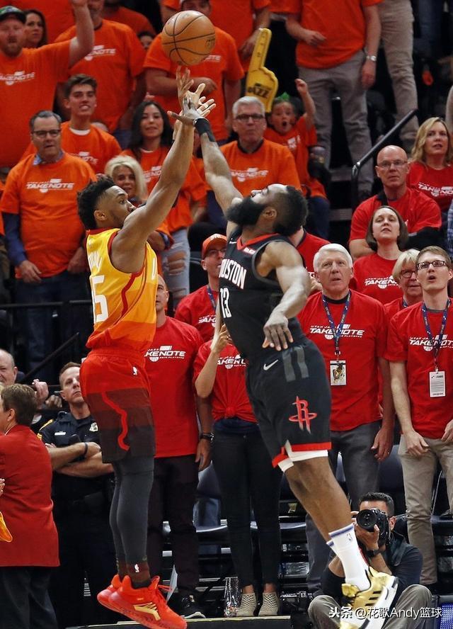 开云体育登录-包含全明星赛倒计时，本菲卡关键时刻篮板制胜，细节引发关注，引发热议，临场指挥获称赞的词条