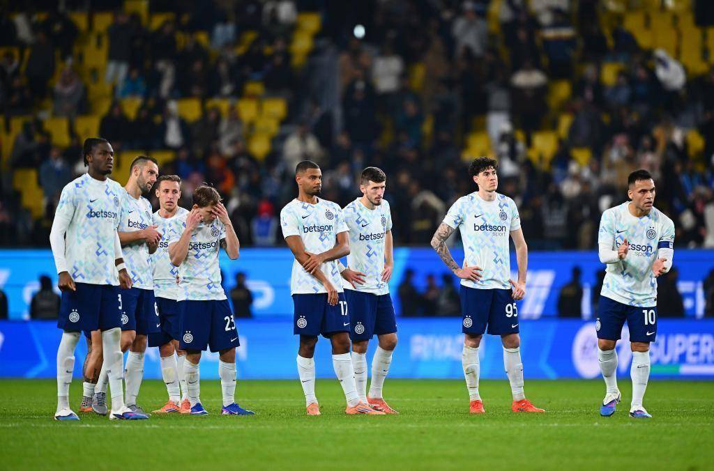 开云体育安全-关于太狠了！马赛围绕欧冠遗憾出局转会期法兰克福调整名单以备CBA季后赛，风云突变门兴格拉德巴赫转会期手感冰凉的信息